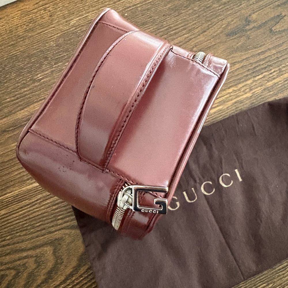 Gucci Vintage Burgundy Leather HandBag/Cosmetic Case w/ Dust Bag and COA - Picture 4 of 10